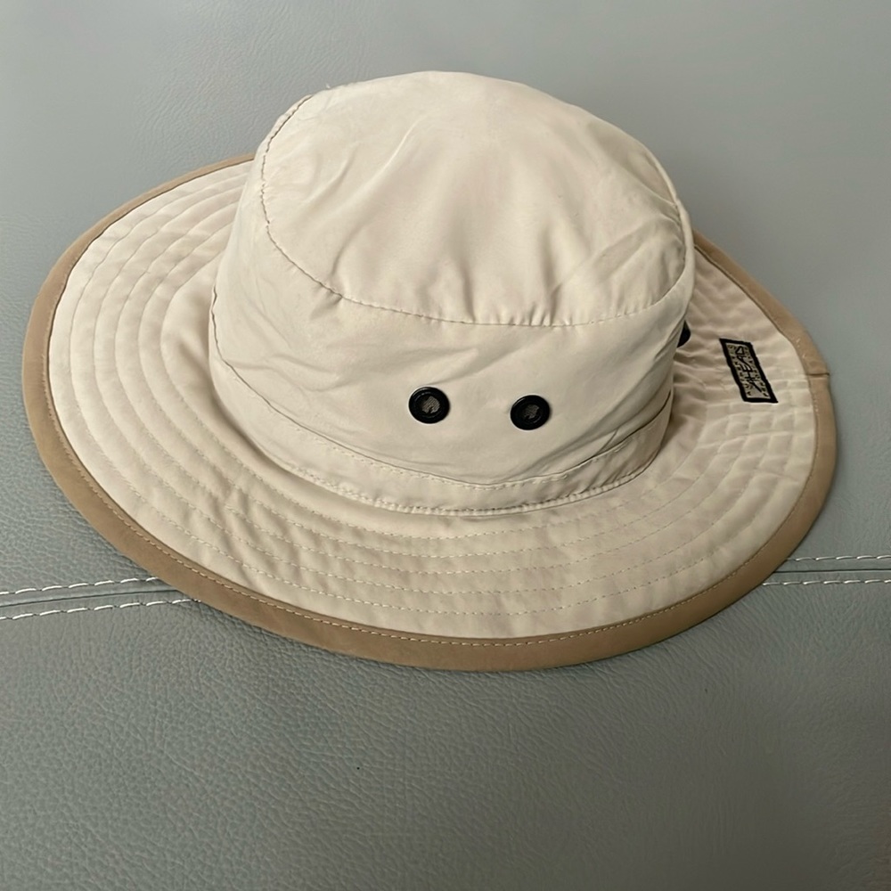 Authentic Ahead Perforated Head Women ,s OutDoor Hat